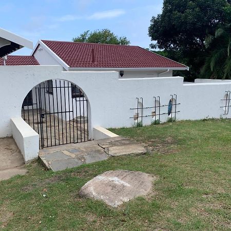 White House Lodge In Scotburgh Scottburgh Ngoại thất bức ảnh